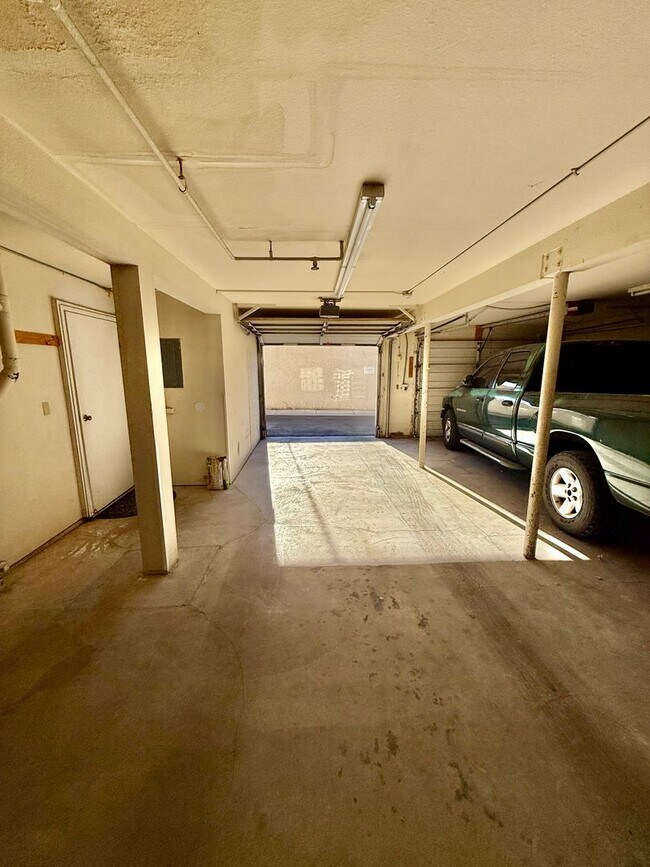 Building Photo - Beautiful Furnished 2 Bed / 2 Bath Condo in Laguna Nueva – Colorado River Living! 1-3 Month Term