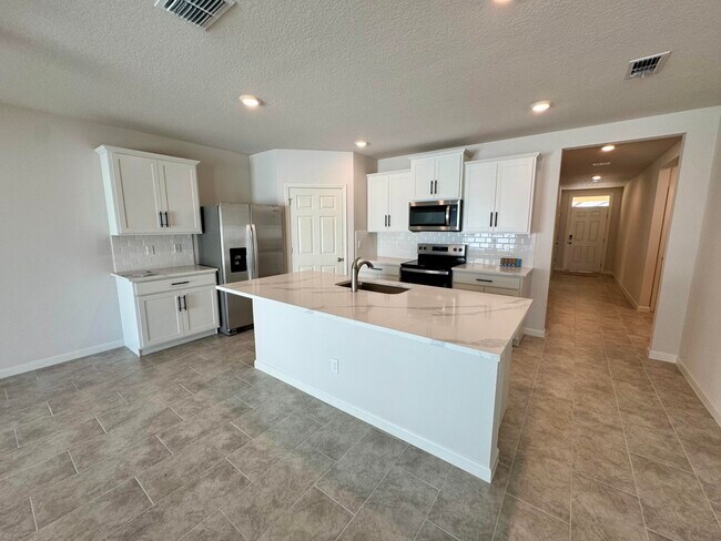 Building Photo - 490 Seaspray Dr