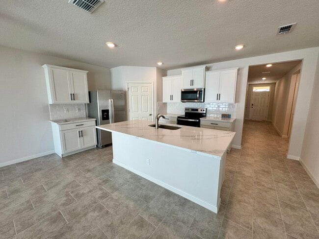 Building Photo - 9635 Seaspray Dr