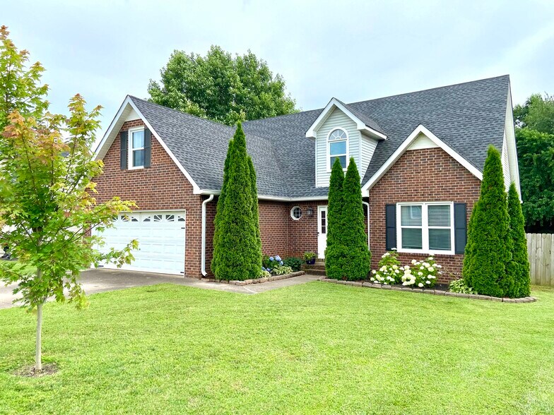 Primary Photo - 604 Greenleaf Ave