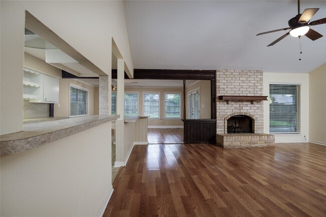 Building Photo - 13215 Lake Breeze Ln