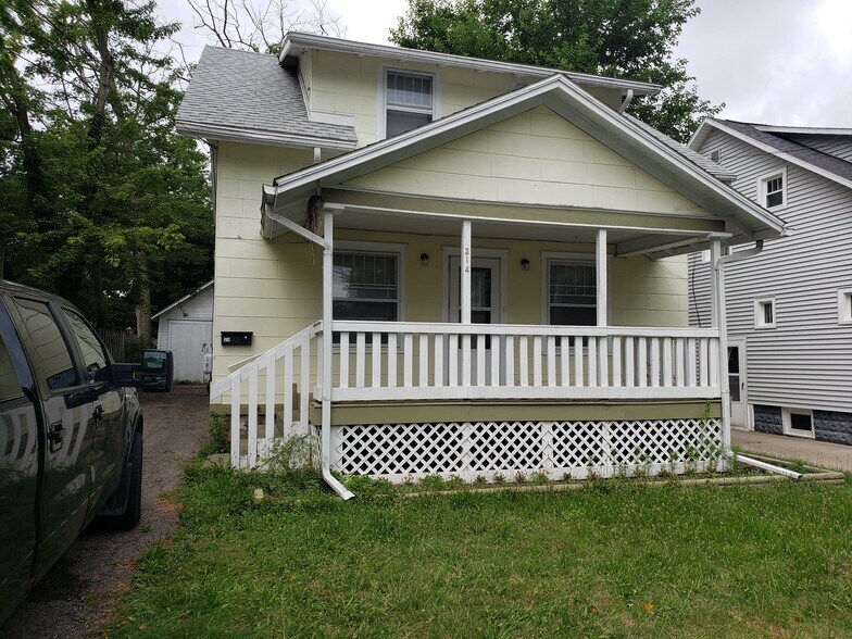 Building Photo - 314 Lathrop St