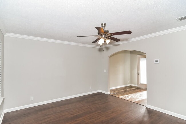 Building Photo - 3409 Smarty Jones Ct