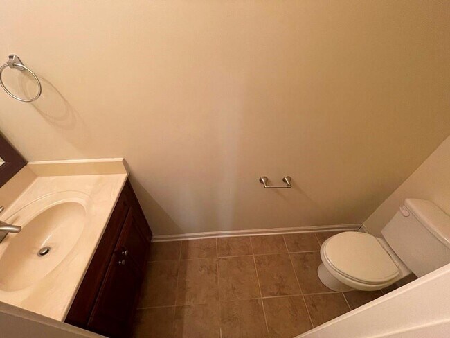Building Photo - 5715 Bucknell Trace