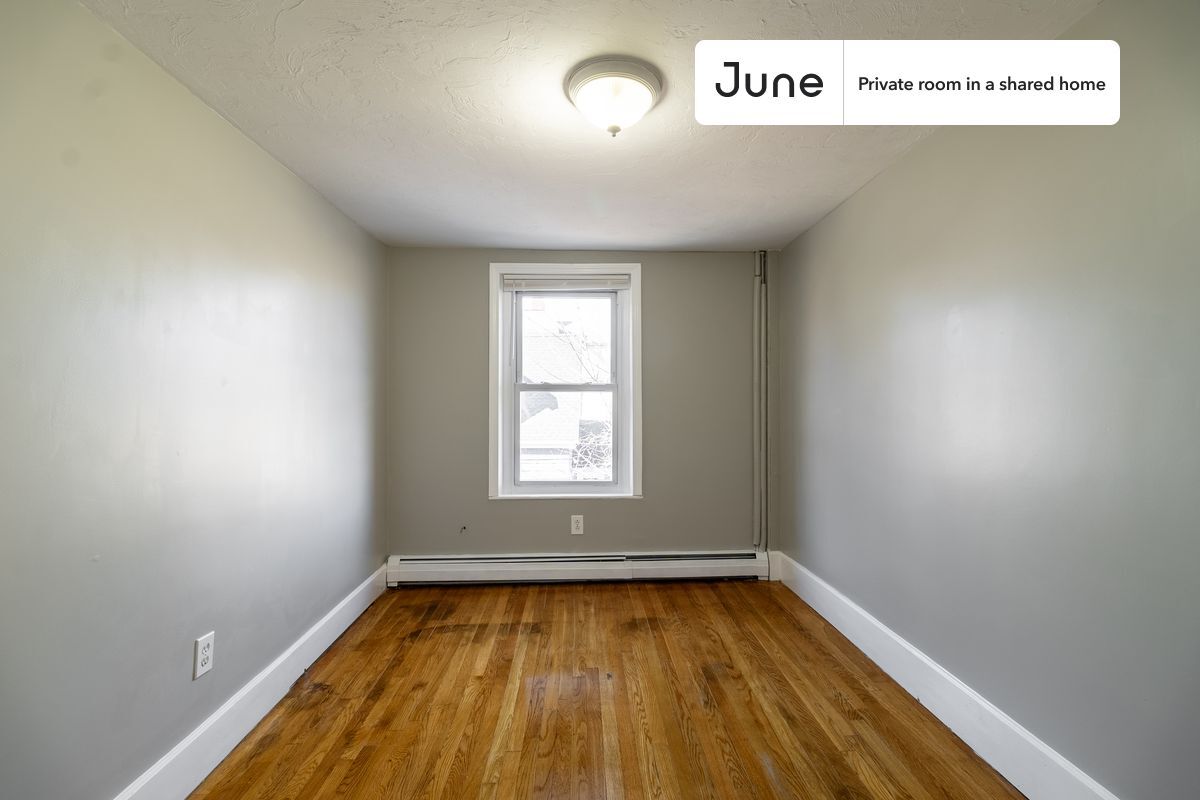 Building Photo - Room in Shared 4 bed/2 bath home in Newton Corner