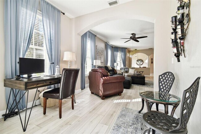 Building Photo - 1687 Starling Dr