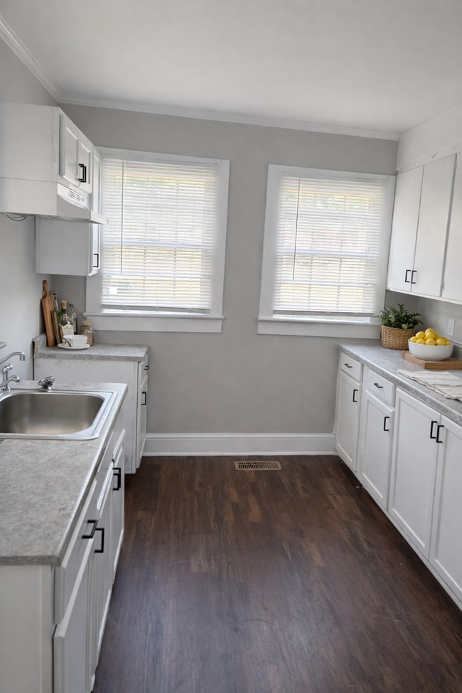 Building Photo - 3709 Flamingo Dr