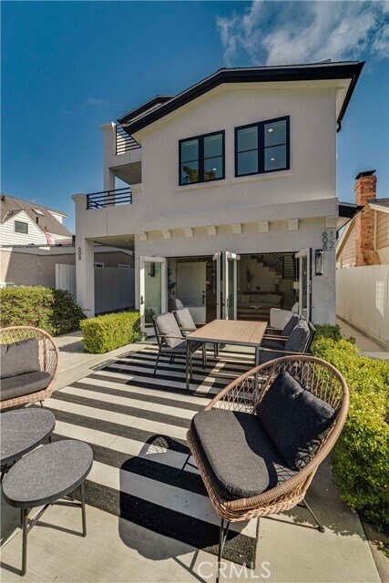 Building Photo - 608 Heliotrope Ave
