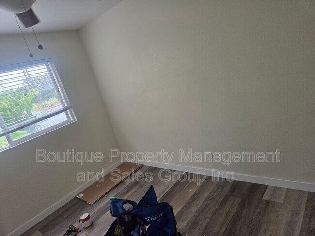 Building Photo - 2258 Pamela Ln