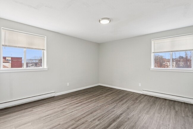 Building Photo - 480 Norfolk St