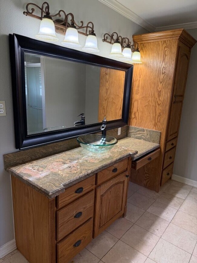 Building Photo - 4701 N 8th St