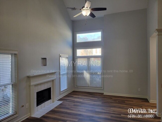 Building Photo - 3001 Rosebrook Dr