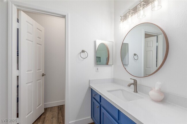 Building Photo - 1500 Cardinal Peak Ln