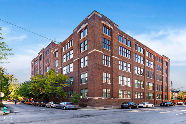 Primary Photo - 430 N Park Ave