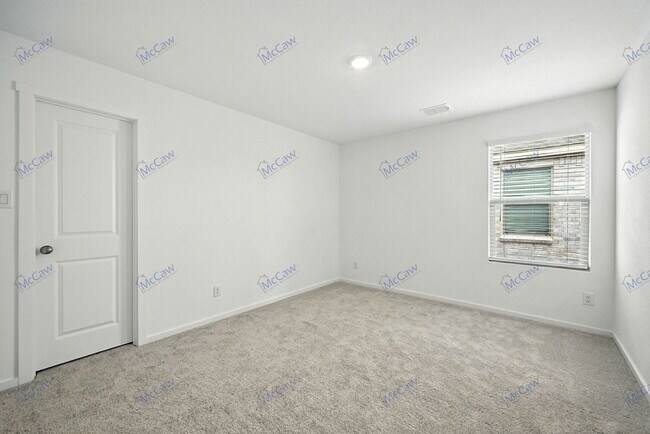 Building Photo - 205 Ashbrook St