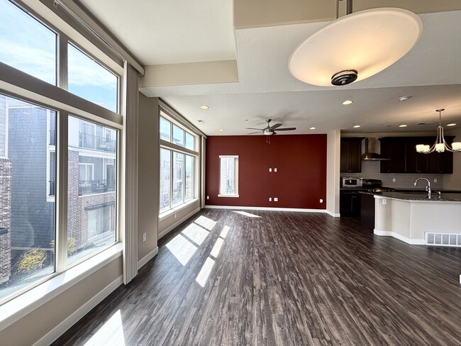 Building Photo - 65 N Rio Grand Ave