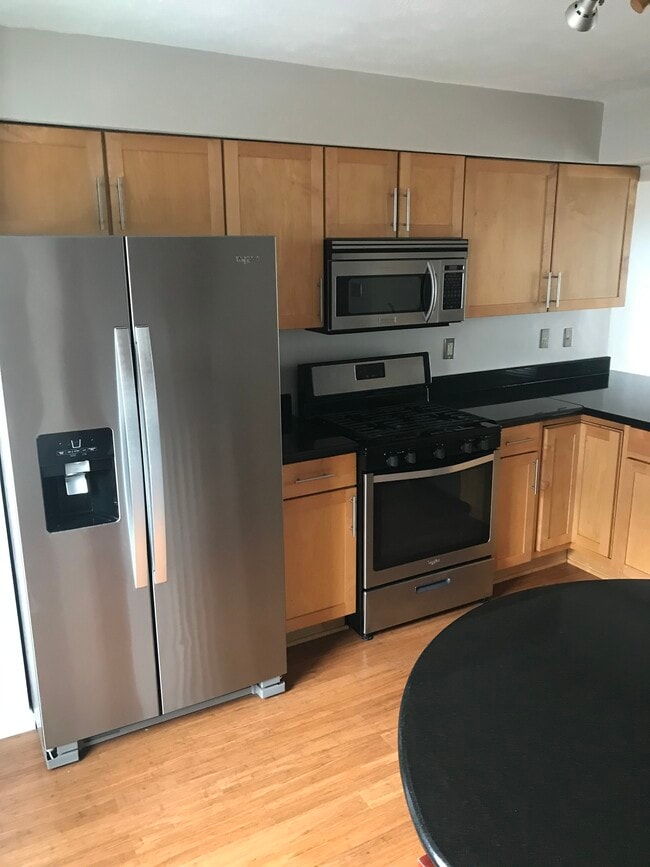 Building Photo - 106 Cathedral Ct