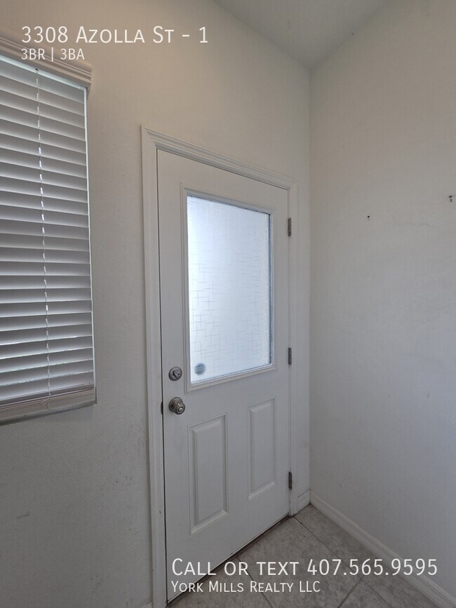 Building Photo - 3308 Azolla St