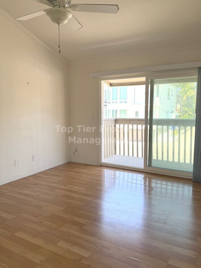 Building Photo - ***Beautiful Oceanfront 3 bed, 2 bath, 2,076 sqft House in Carlsbad Village - Available 06/15***
