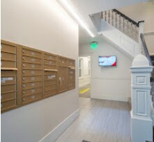 Building Photo - 48 Queensberry St