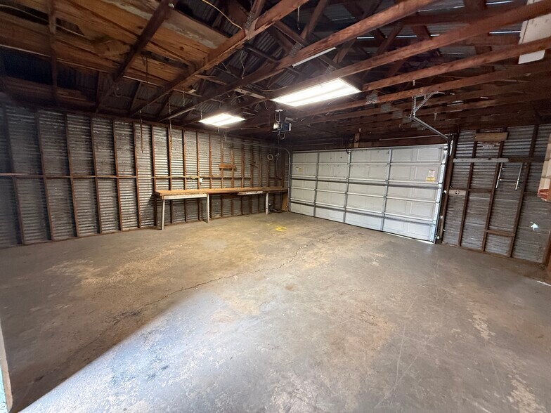 Building Photo - 1009 S Wells St