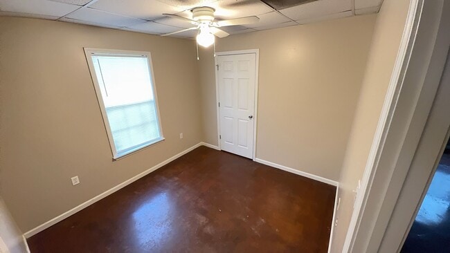 Building Photo - 147 Eureka Dr