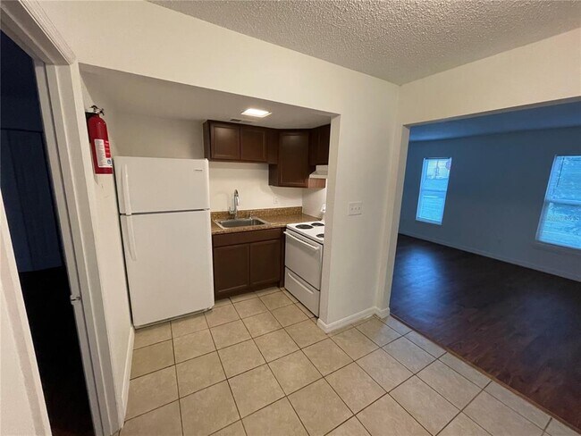 Building Photo - 1738 NE 3rd St