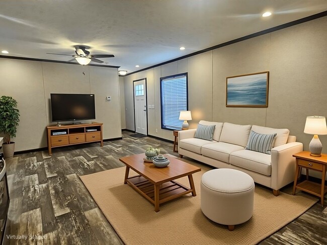 Building Photo - 333 E Lakewood Blvd