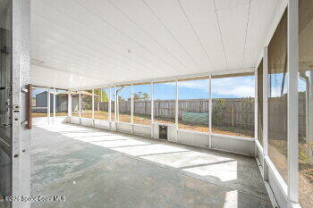 Building Photo - 472 Ironwood Dr