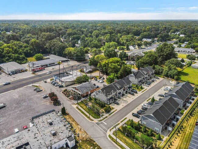 Building Photo - 4520 Josephine Ln