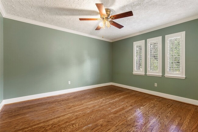 Building Photo - 8215 Winding Hill Ln