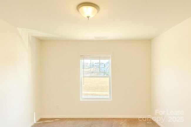 Building Photo - 2841 Yeager Dr NW