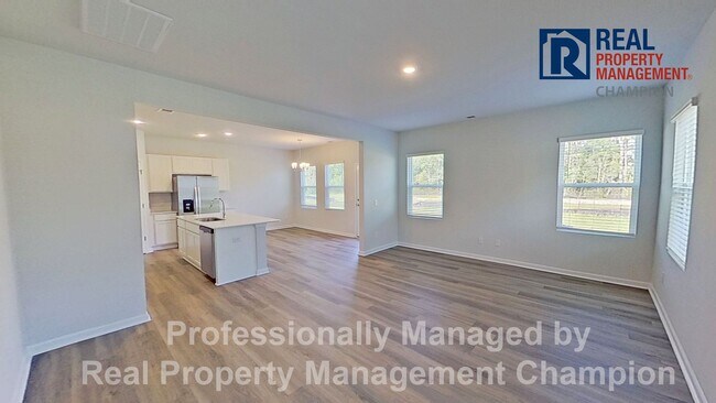 Building Photo - 1095 Hanson Dr