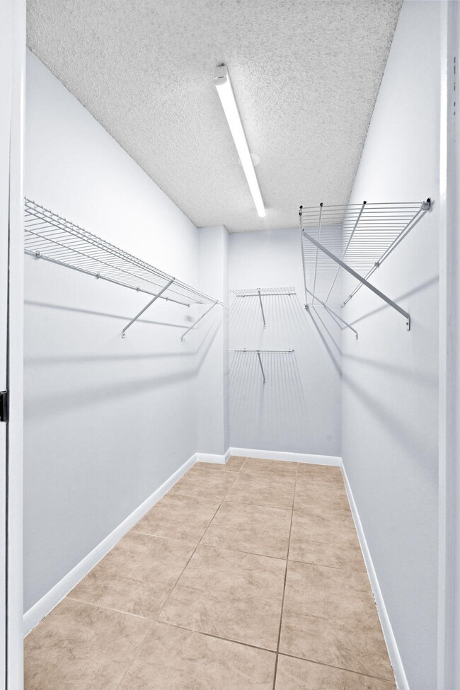 Building Photo - 5310 Las Verdes Cir