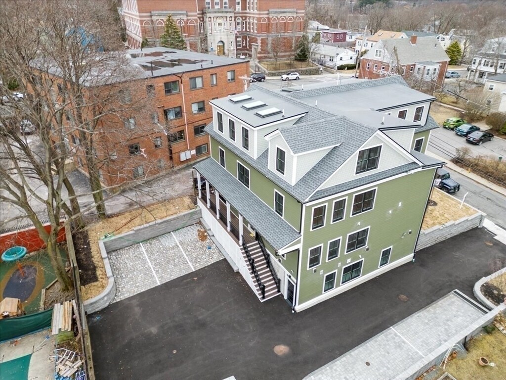 Building Photo - 30 Dighton St