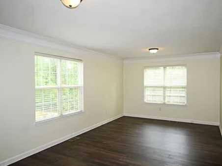 Building Photo - 41 E Castle Dr