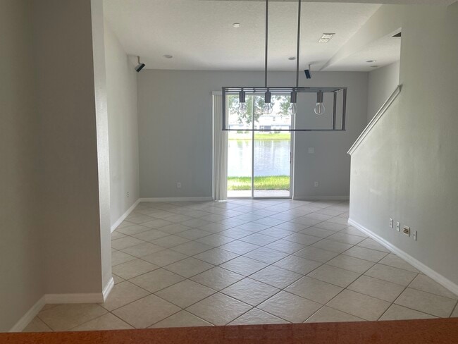 Building Photo - 1235 Travertine Terrace