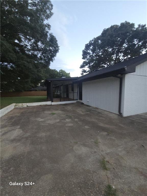 Building Photo - 1670 Christian Cir SE