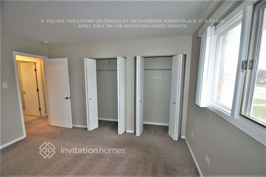 Building Photo - 16500 84th Ave