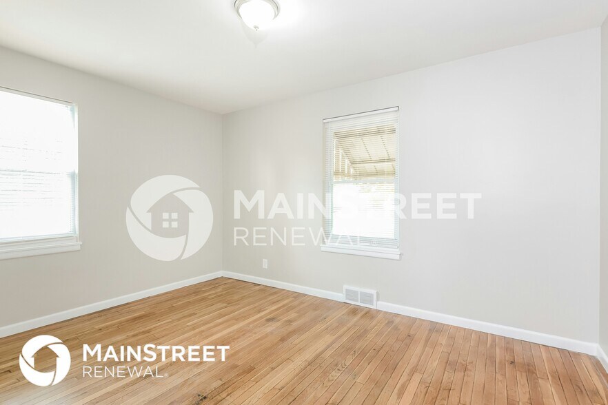 Building Photo - 2804 N Moreland Ave