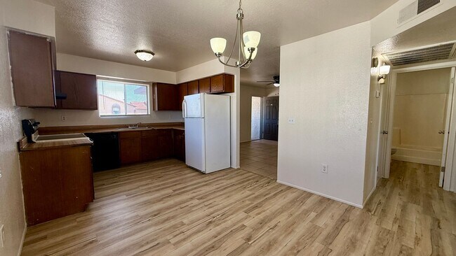 Building Photo - 3128 E Cicero St
