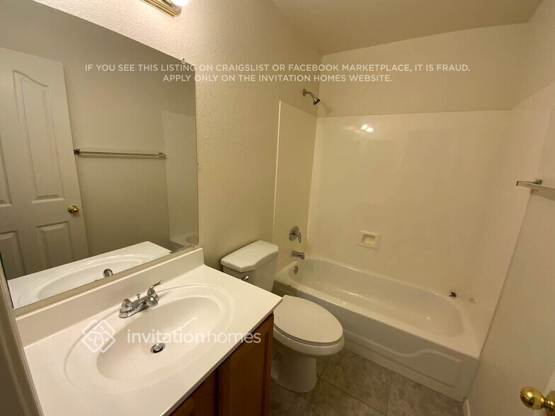 Building Photo - 16584 N 162nd Ln