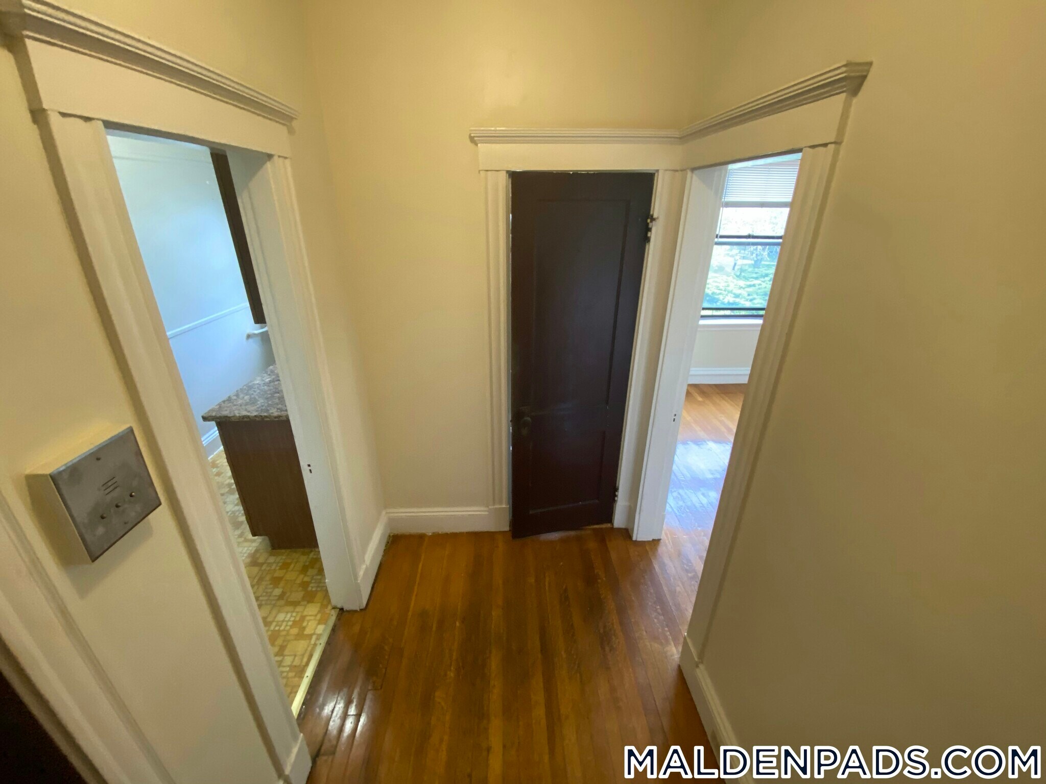 Building Photo - 17-19-19 Washington St S