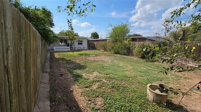 Building Photo - 506 N 36th St