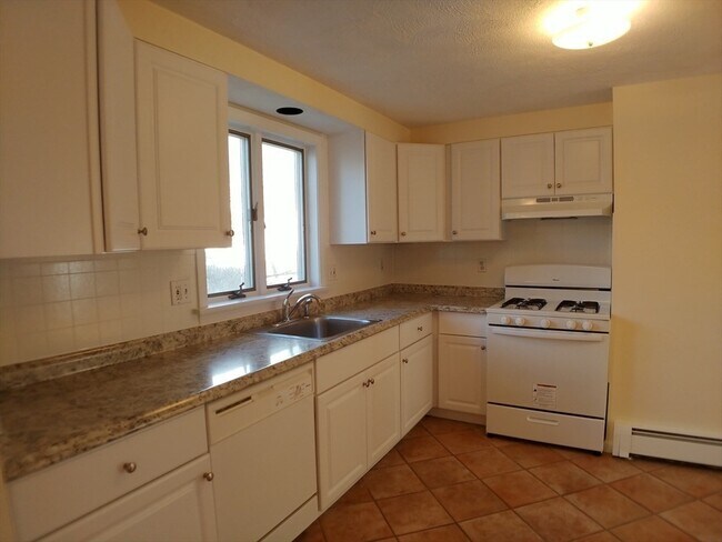 Building Photo - 20 Gibbon St