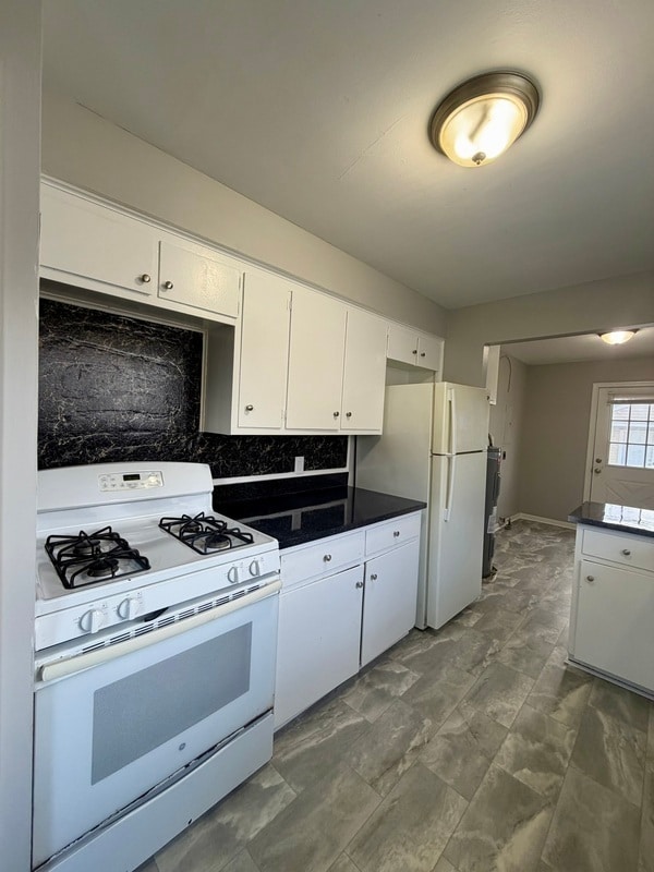 Building Photo - 15396 Buck St