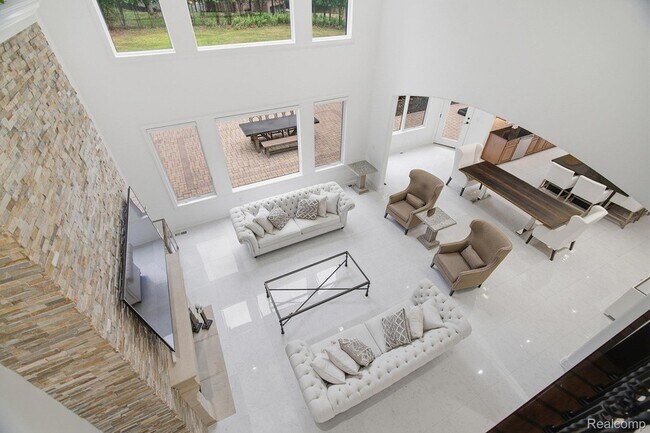 Building Photo - 2707 Turtle Lk Dr