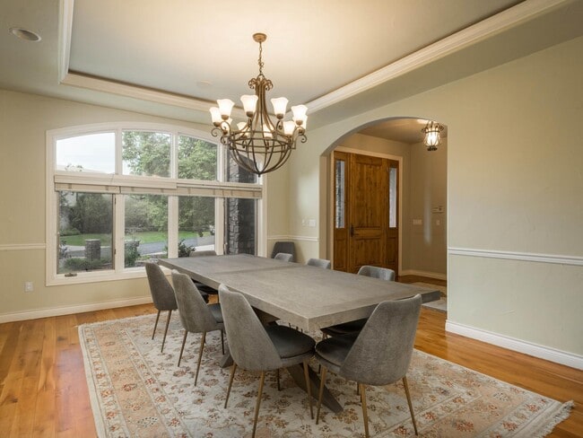 Building Photo - 9 Foxtail Cir