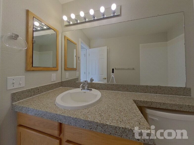 Building Photo - 2326 Shoshone Valley Trail