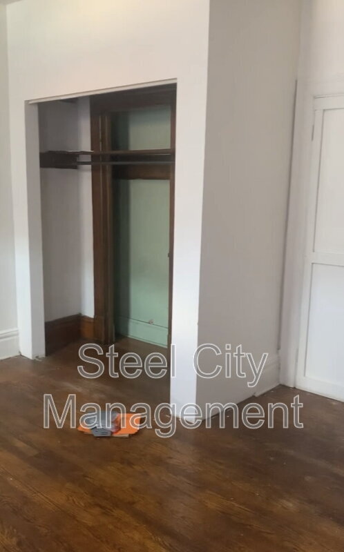 Building Photo - 810 Wood St